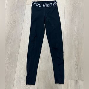 Nike pro workout leggings size medium women’s pants black